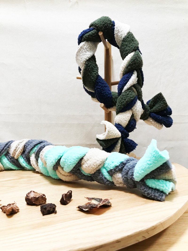 【手作玩具】宠物藏食千层鱼尾绳 (加长/中等版) 藏食玩具 嗅闻玩 - 玩具 - 聚酯纤维 多色