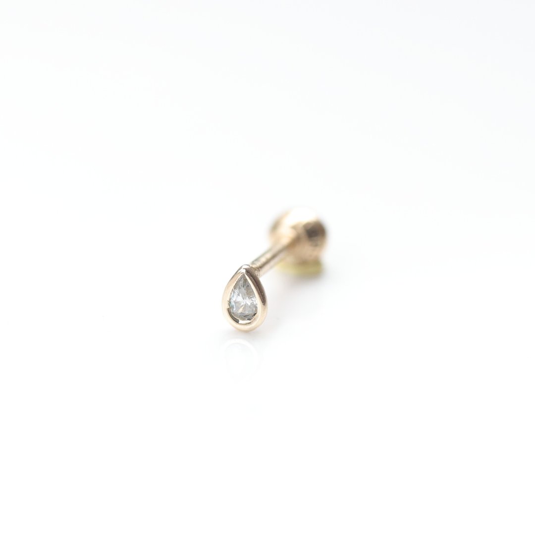 14K Drop Shape CZ Piercing 水滴钻锁珠耳环耳骨 耳窝 不退色 - 耳环/耳夹 - 贵金属 金色