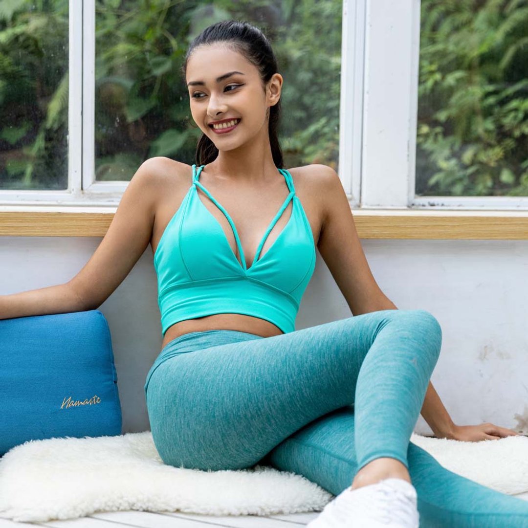 【NAMASTE】Lola 低胸性感五分运动内衣- 绿色 - 女装运动内衣 - 尼龙 绿色