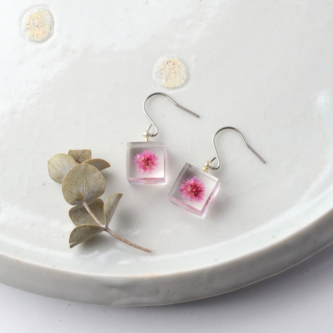 Himettsurusoba Hook Earrings Titanium / Resin / Japanese Design / Titanium Earrings - 耳环/耳夹 - 树脂 粉红色
