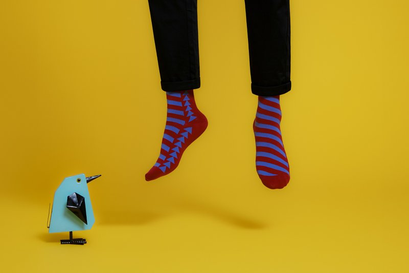 【情人节礼盒】潮人推荐精梳棉酒红色条 - 袜子 - 棉．麻 红色