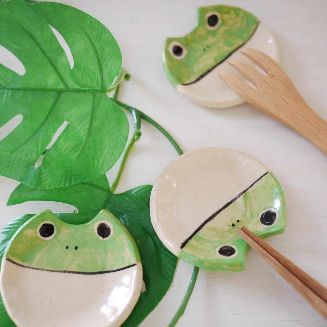 Chopstick rest of a frog - 筷子/筷架 - 陶 绿色