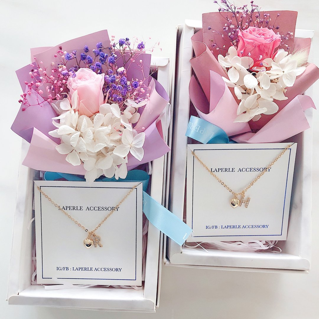 花盒 心形定制 英文字母  颈链 项链 婚礼小物 姊妹礼物 生日礼物 - 项链 - 其他金属 金色