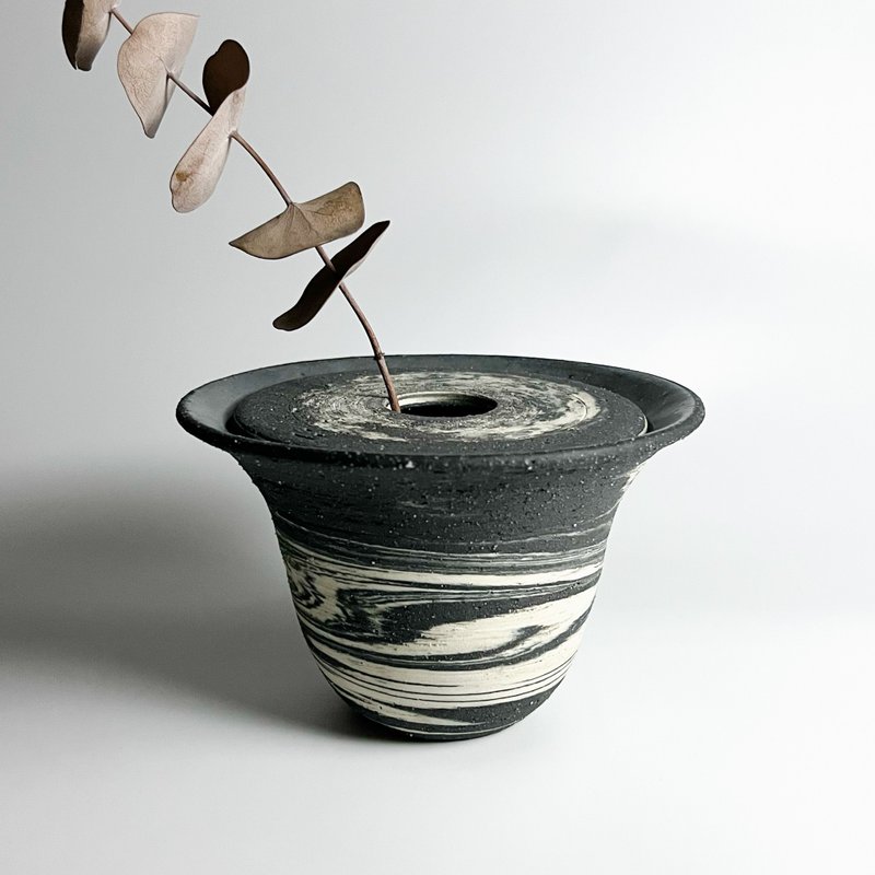 黑白云石纹陶瓷花瓶 - 花瓶/陶器 - 陶 黑色
