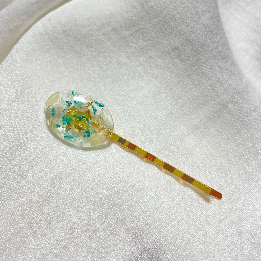 蓝色花瓣发夹 一字夹 原创 手作 干燥花 日本树脂 日系 透明 - 发饰 - 树脂 蓝色