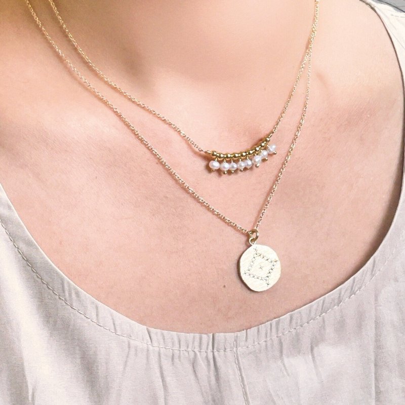 【Pinkoi Design Fest】金色珍珠短链 锁骨链 - 锁骨链 - 其他金属 金色