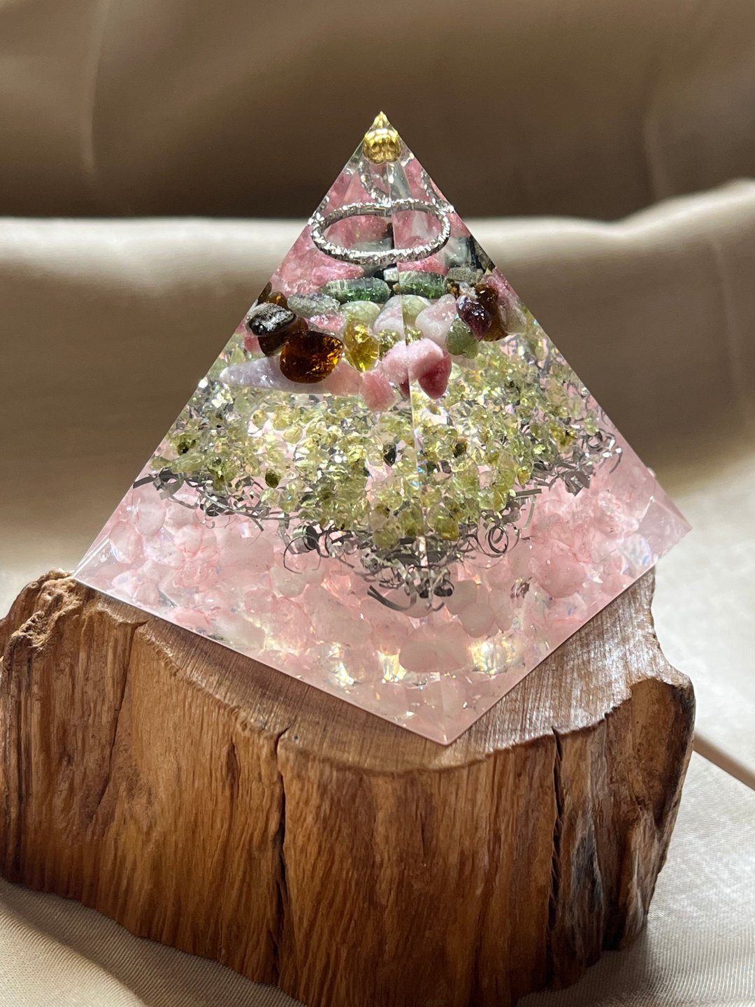 订制【奥刚塔6cm-给回归爱的你】碧玺/橄榄石/粉晶-奥根金字塔 - 摆饰 - 树脂 透明