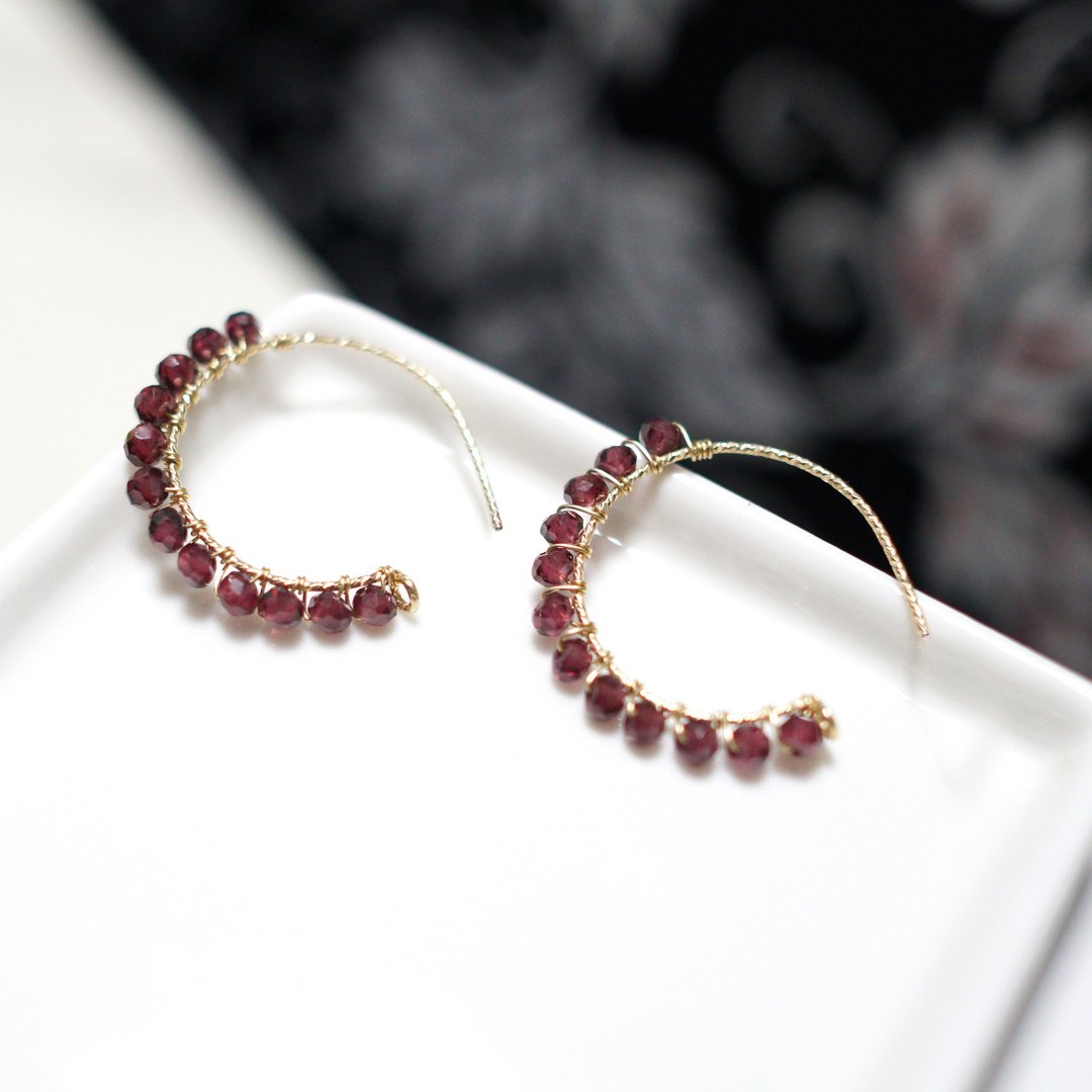 手工圈圈宝石耳环 Crystal Hoop Earrings - 耳环/耳夹 - 水晶 