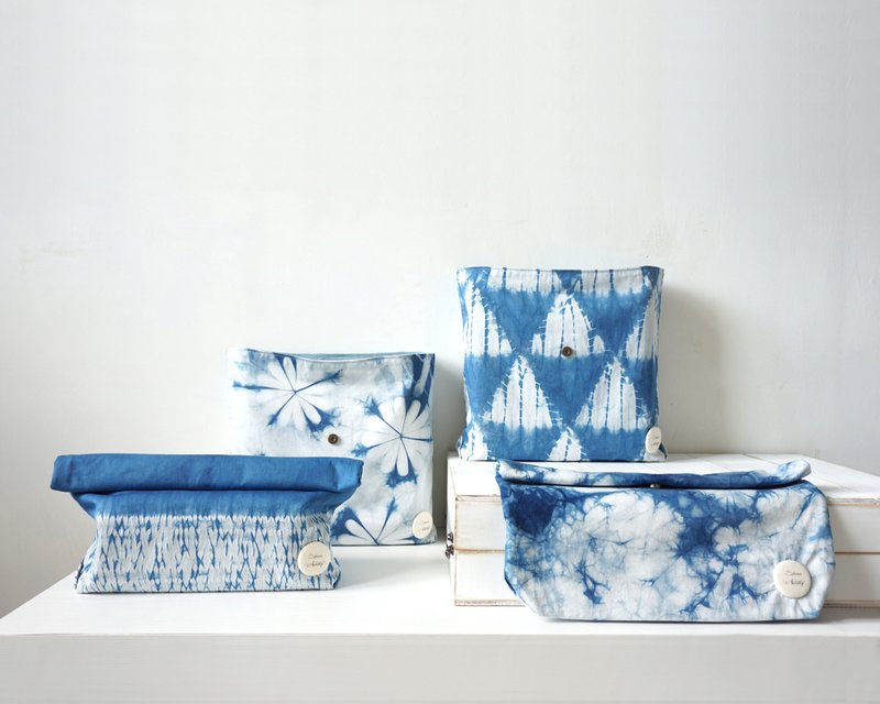 S.A x 蓝染手拿包 Ink Painting/ Spring/ Iceberg/ Straw - 手拿包 - 棉．麻 蓝色