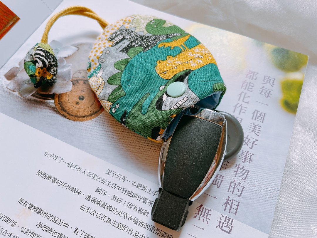 钟型蓬蓬钥匙包-keyless-黄绿恐龙 - 钥匙链/钥匙包 - 棉 绿色