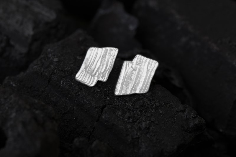 Calligraphy 墨折 藏拙耳环Silver Earrings - Le nuage - 手链/手环 - 纯银 白色