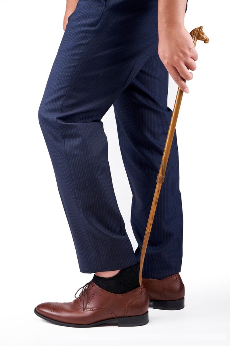 【穿鞋不必弯腰 可调长度】古典拉花木纹伸缩鞋拔-骑士 长辈好礼 - 其他 - 铝合金 咖啡色