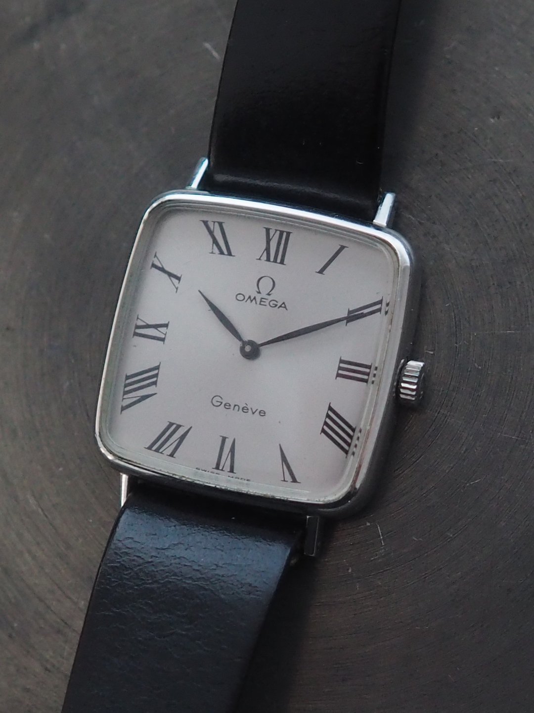 OMEGA 欧米茄 Genève 日内瓦 方形表款 手表 男表 女表 复古 古董 - 男表/中性表 - 不锈钢 银色