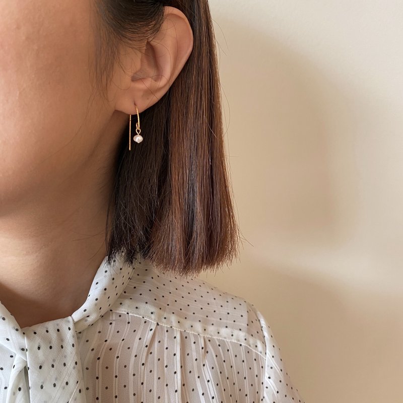 订制款 14KGF 14K包金 简约天然淡水珍珠耳勾 - 耳环/耳夹 - 珍珠 白色