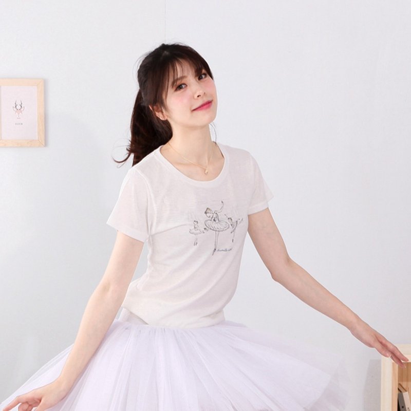 伊之珂芭蕾 | 天鹅湖 白天鹅公主 短袖 芭蕾圆领 棉T恤 - 女装 T 恤 - 棉．麻 白色