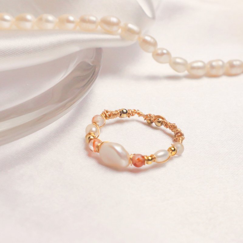 【爱恋华尔滋】 红兔毛法式不规则珍珠戒指×14k金 l 手工原创 - 戒指 - 珍珠 