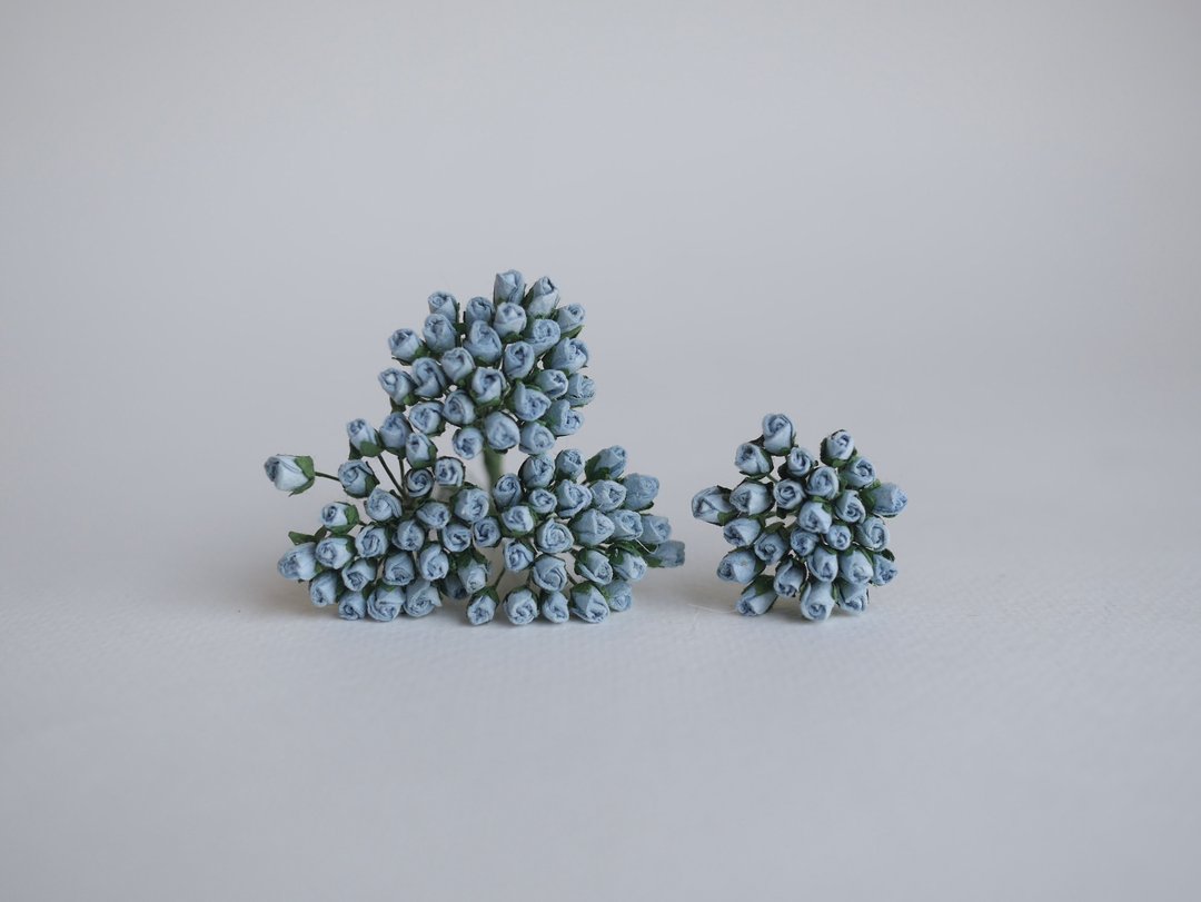 纸花中心装饰用品，100 件。蕾玫瑰，尺寸1.5厘米，蓝色 - 木工/竹艺/纸艺 - 纸 蓝色