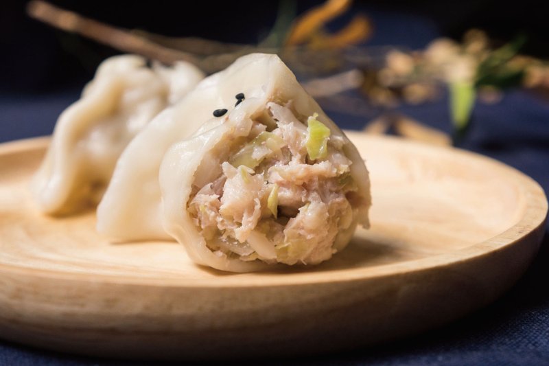 【优惠包邮】高丽菜+韭菜猪肉各50颗/关庙面1盒/白麻油1瓶 - 熟食小吃 - 其他材质 黄色