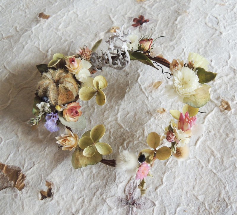 微甜·圈 小品系列 手作 日本小瓣绿绣球 银叶菊 烟火 旱雪莲 银柳 麦杆菊 甜甜圈 干燥花 小花圈 甜塔 墙上小花圈 - 摆饰 - 植物．花 黄色