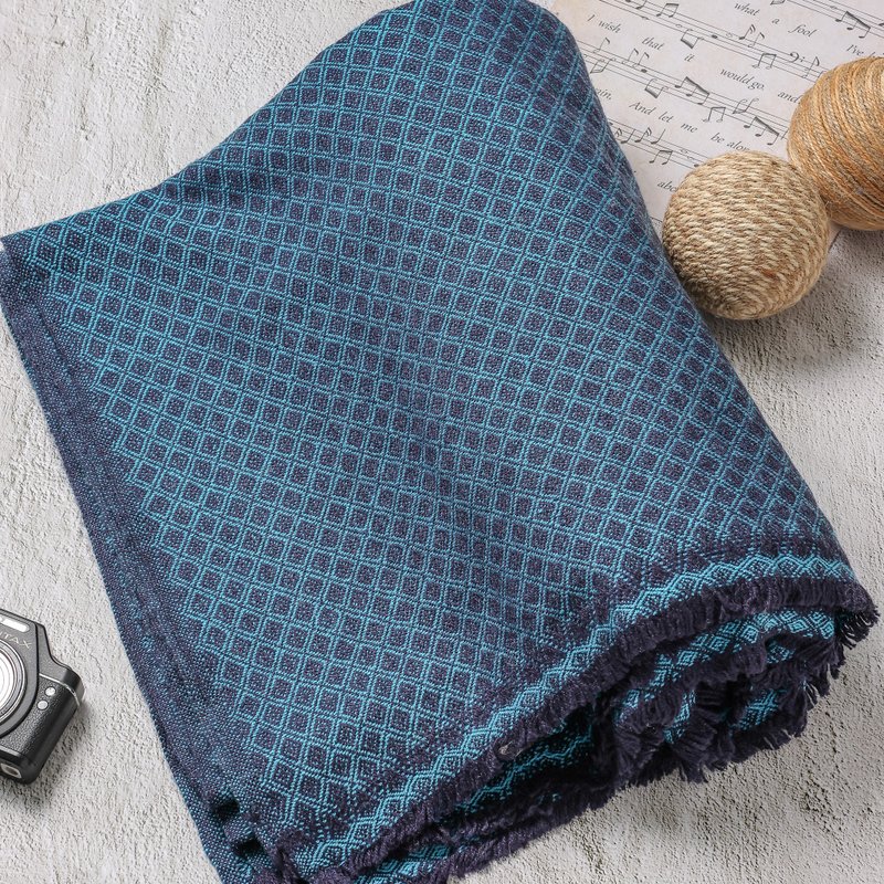 【毯子】喀什米尔羊毛大毯子/披肩 钻石纹蓝靛 柔软保暖 - 被子/毛毯 - 羊毛 蓝色