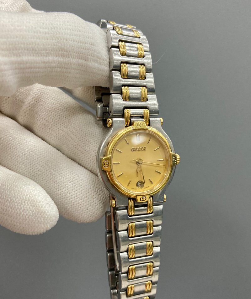GUCCI 圆形 金色表盘 日期格 立体logo 古董表 vintage - 女表 - 其他金属 金色