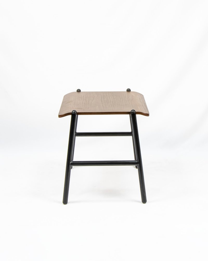 BASSO 梣木椅凳(胡桃木色/黑色) - 椅子/沙发 - 木头 多色