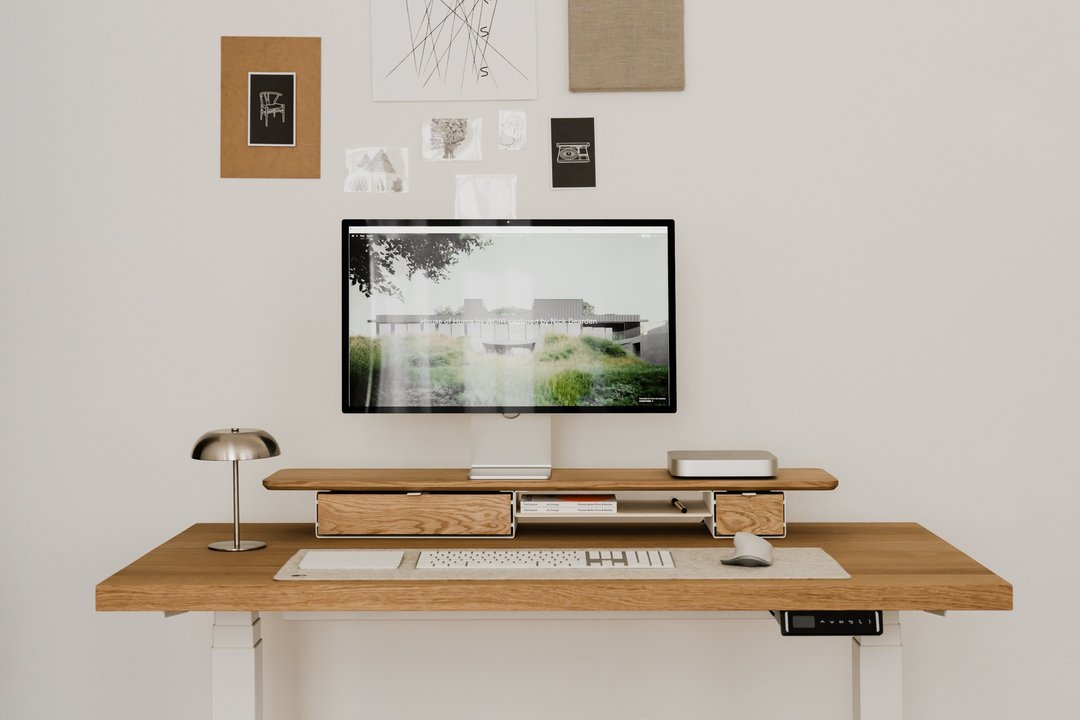 Desk Shelf Pro - 附抽屉的显示器支架 - 电脑配件 - 木头 咖啡色
