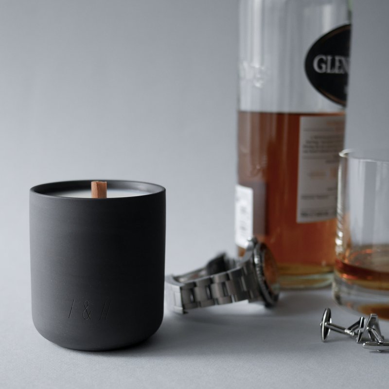 homme p.m.男夜 - 过去 / 回忆系列 |香氛蜡烛 | 40小时放松时刻 - 蜡烛/烛台 - 蜡 黑色