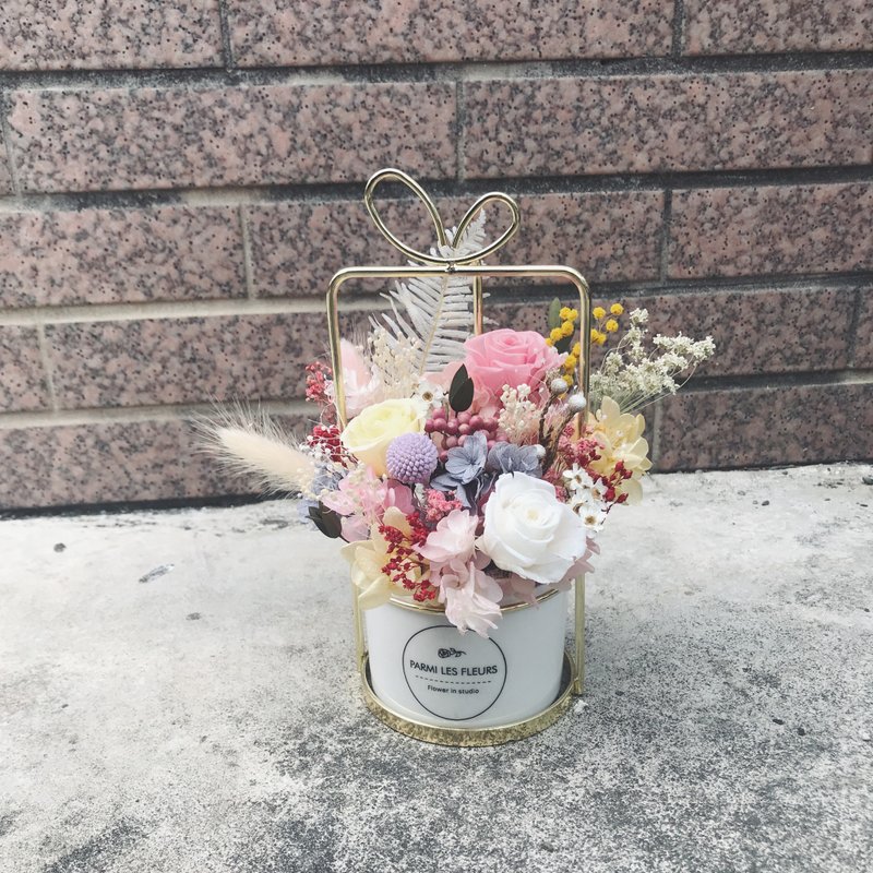 爱心金边/高质感陶瓷不凋花礼桌花/摆饰/干燥花 - 干燥花/捧花 - 植物．花 