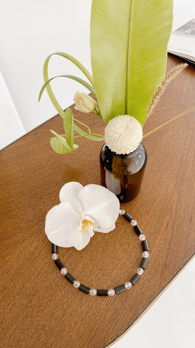 雨伞节串珠短颈链 - 项链 - 其他材质 黑色