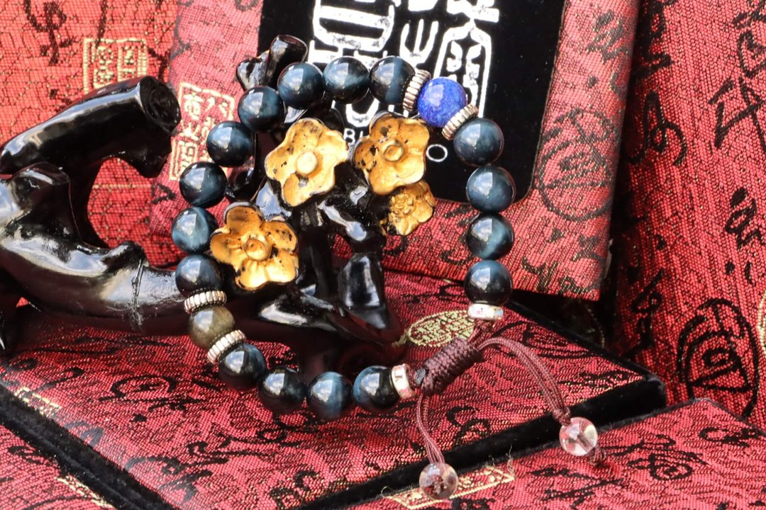蓝虎眼石手珠 8mm 天然青金石 伸缩结 饰品 手链 DIY 虎眼石手串 - 手链/手环 - 玉石 