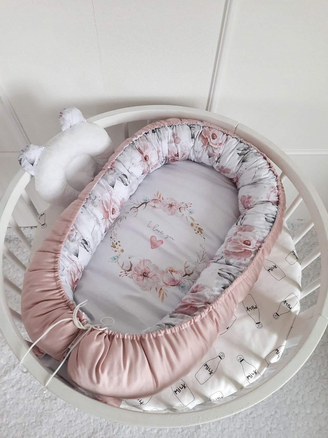 Baby  nest  + pillow as a gift - 满月礼盒 - 棉 粉红色