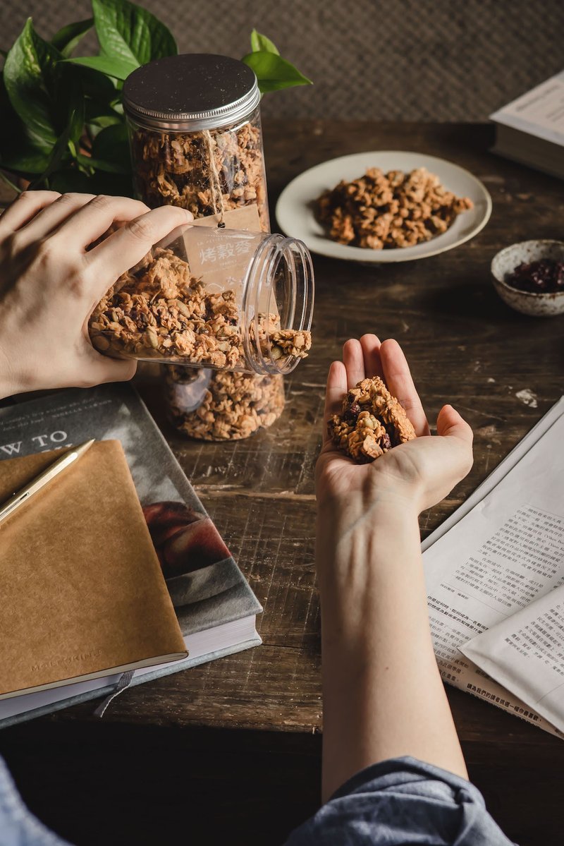 烤谷麦GRANOLA 【包邮优惠 谷麦罐4入装】 小曦仓屋 - 谷物麦片 - 其他材质 咖啡色