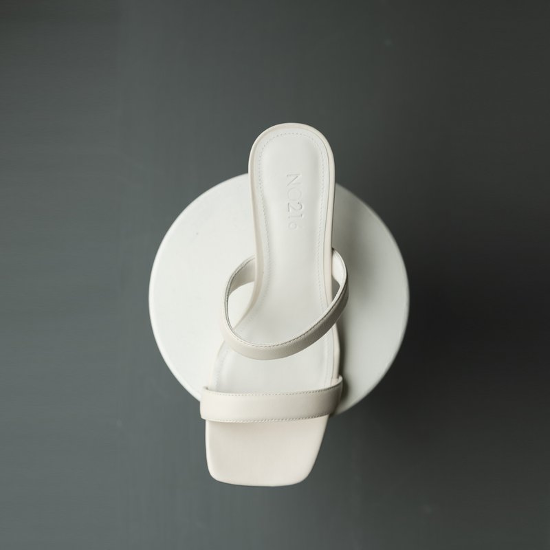 透明感-梯形跟露趾凉鞋-乳白色 - 男女凉鞋 - 真皮 白色