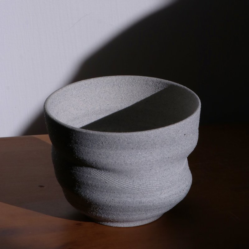 歪仔裂纹花岗岩盆器 - 植栽/盆栽 - 陶 灰色