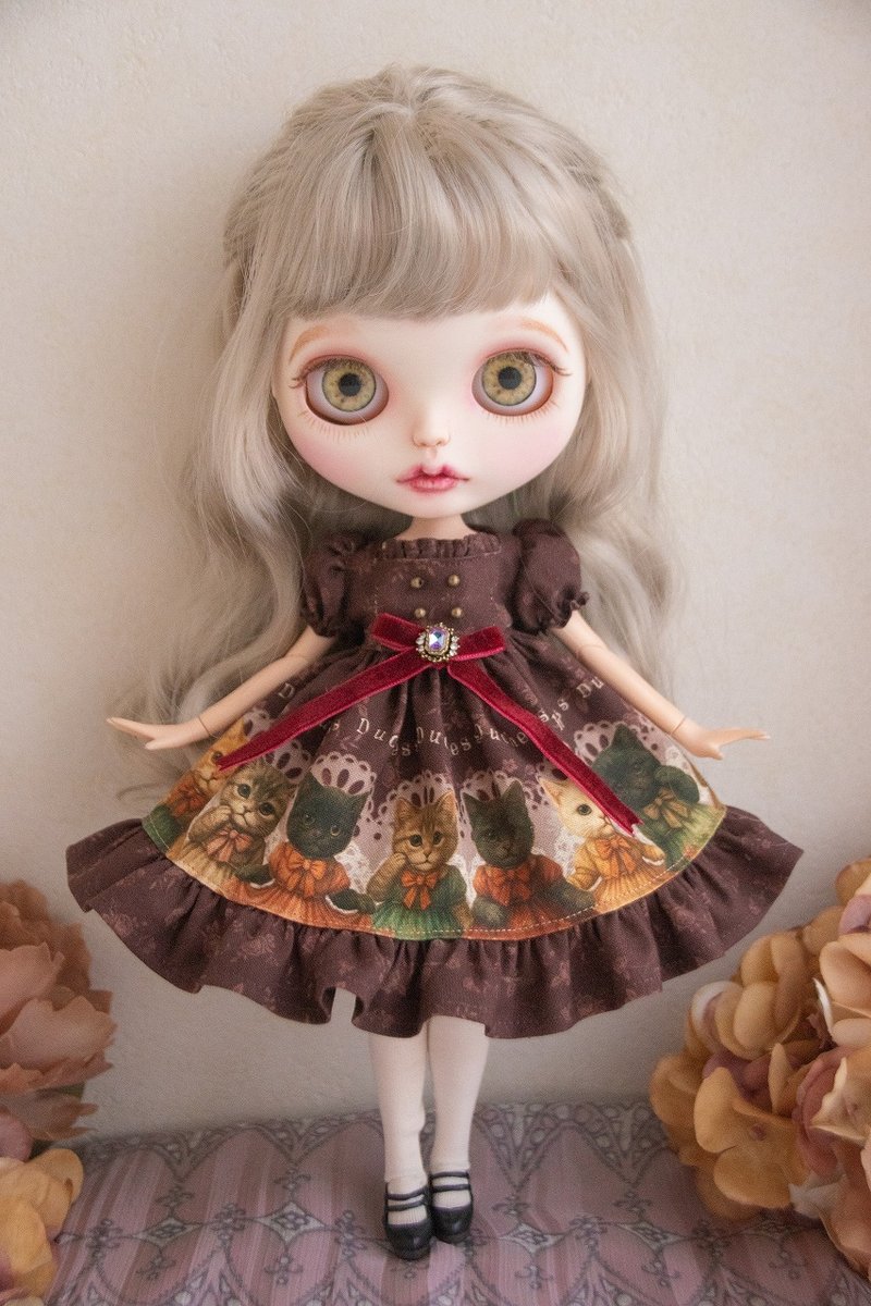 Blythe 服饰 洋装 连身裙 古董猫连身裙 酒红色 - 其他 - 棉．麻 红色