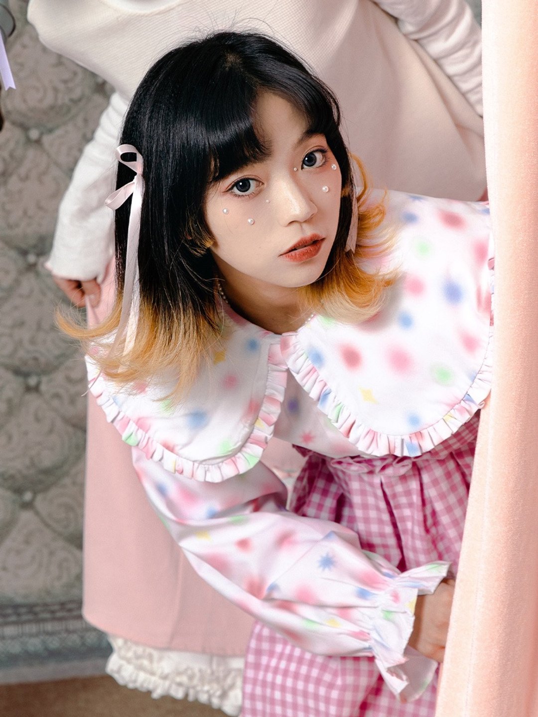 Meugler牛稠岛 至爱罗兰 朦胧感波点娃娃领衬衫 可爱少女打底衬衫 - 女装衬衫 - 聚酯纤维 多色