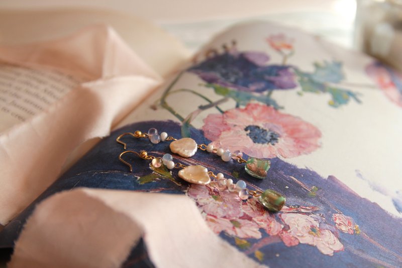耳环 饰品 花耳环 花办耳环 流苏耳环 干花耳环 少女风 日系作品 - 耳环/耳夹 - 丝．绢 金色