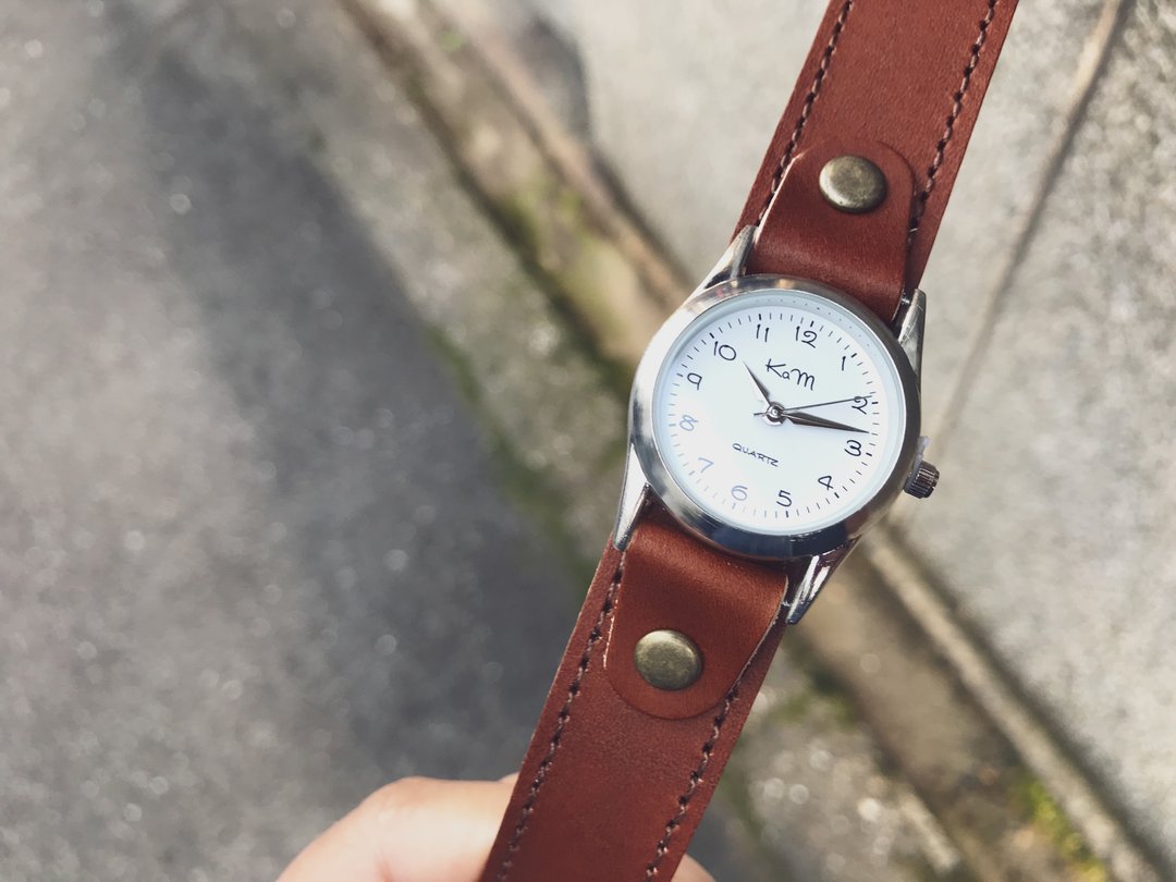 STITCH Sweet milk chocolate is almond color Stitch run watch One-touch attachment / detachment SRW-BBB-BA - 女表 - 真皮 咖啡色