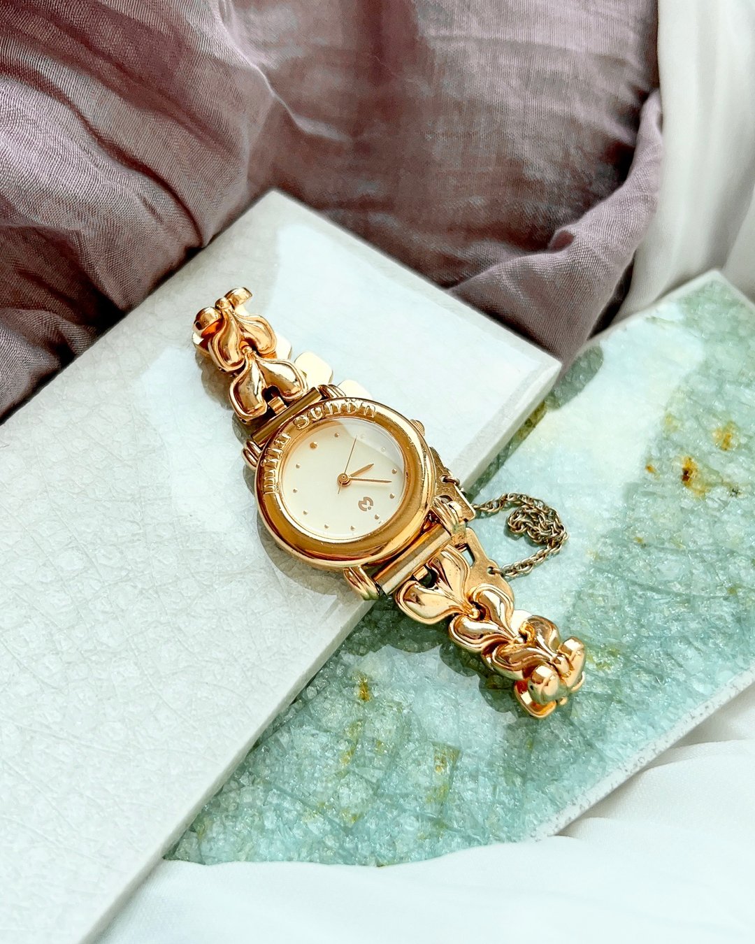 【中古饰品 Vintage】Mila Schön 中古金色爱心手表丨腕表 - 女表 - 其他金属 金色
