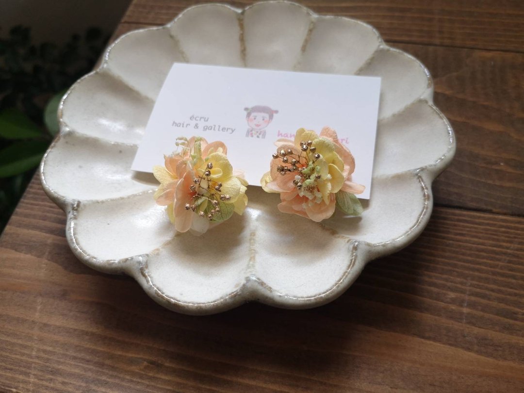 Limited to 1 set Flower Clip-On / Metal allergies are also supported - 耳环/耳夹 - 植物．花 黄色