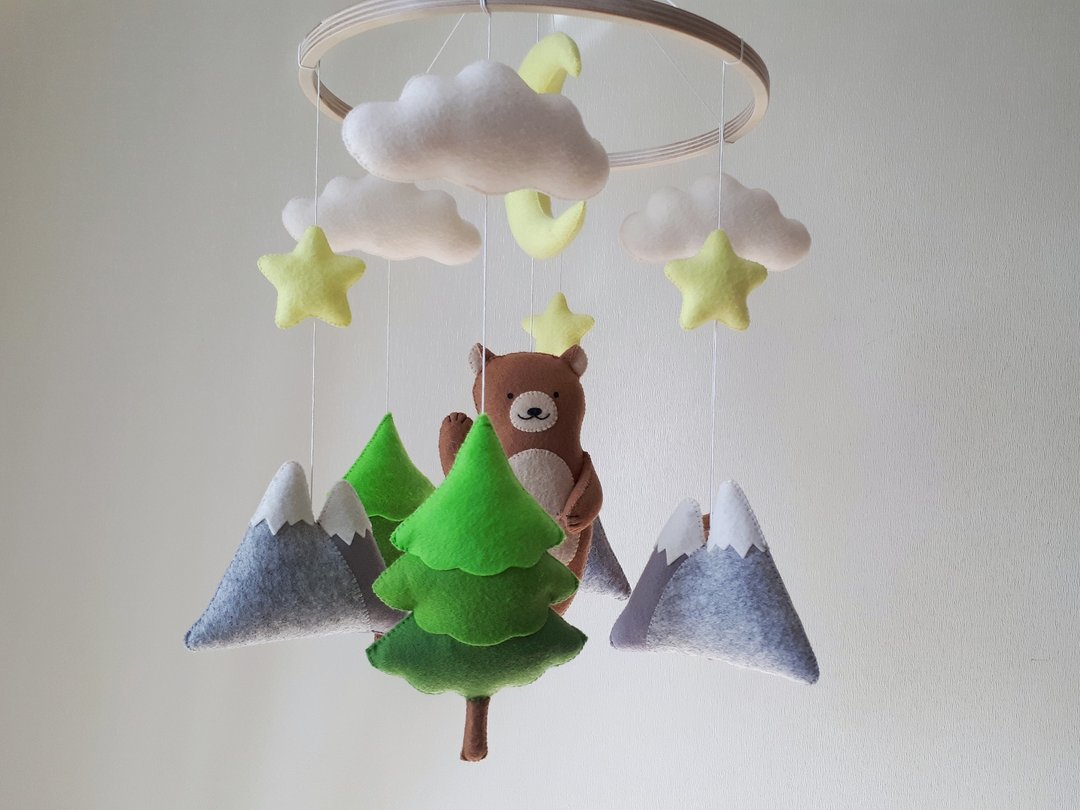 Woodland mobile nursery, bear crib mobile, forest mobile baby - 玩具/玩偶 - 环保材料 咖啡色
