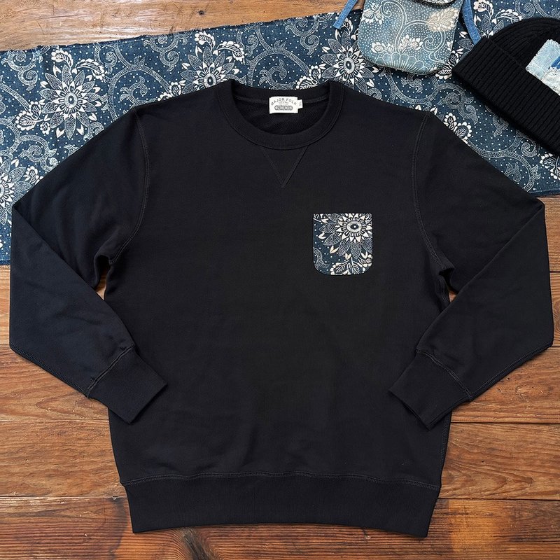 MajorFolk 日系蓝染古布 复古花卉口袋长袖重磅黑色卫衣 男女同款 - 中性连帽卫衣/T 恤 - 棉．麻 