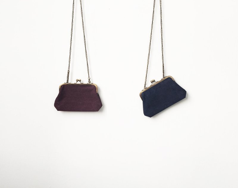 水洗牛仔蓝 口金包 手拿包 侧背包 肩背包 随身包 化妆包 杂物包 - 侧背包/斜挎包 - 棉．麻 蓝色