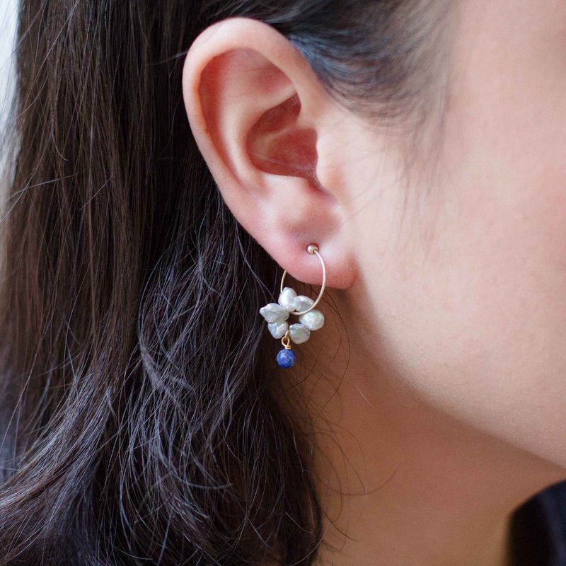 【绝版优惠8折】摇摆花簇Keshi 海水珍珠 苏打石单耳夹/耳窝/ - 耳环/耳夹 - 珍珠 金色