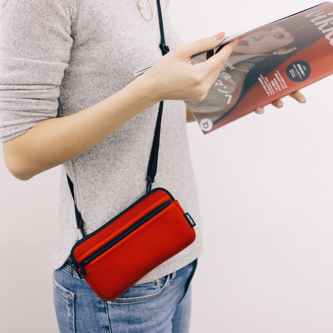 6-7寸 Carrying Bag 手机随身侧背小包 iPhone16 Pro Max - 侧背包/斜挎包 - 防水材质 红色