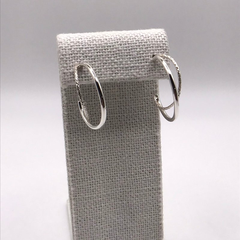 上弦月环型耳环 - 耳环/耳夹 - 纯银 