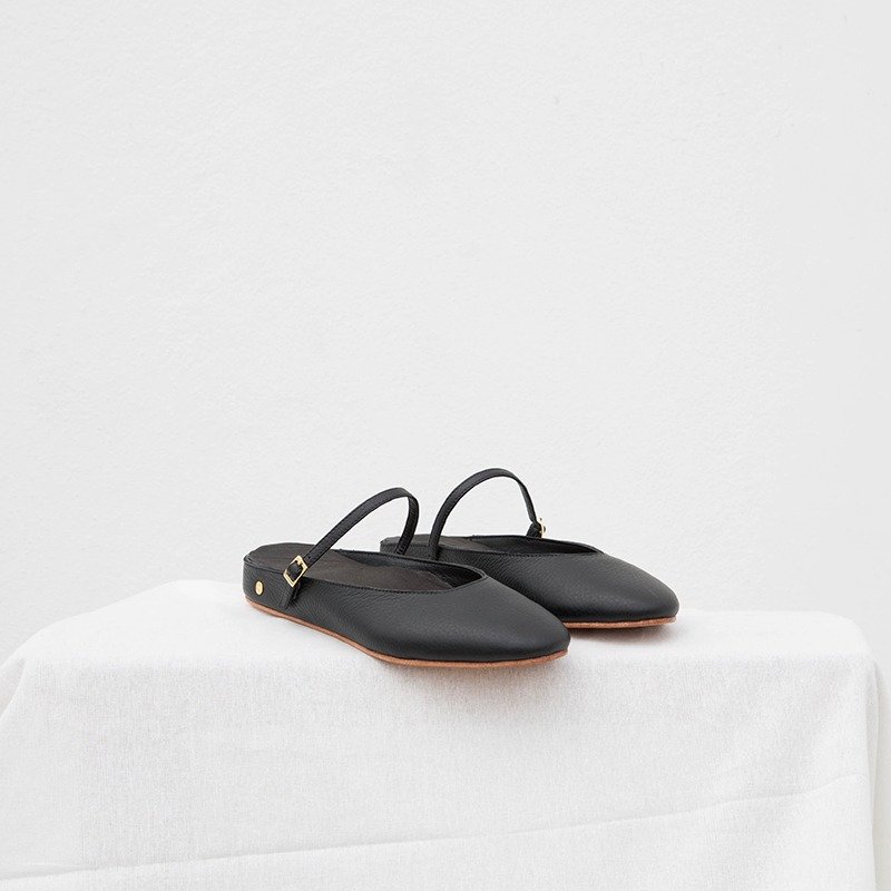 0.4 THE ARCH FLAT - 女款休闲鞋 - 真皮 黑色