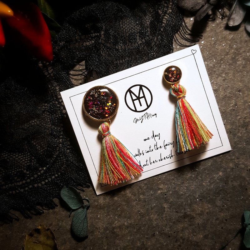 -Black Magic-红色月亮的万圣夜(B款) - 耳环/耳夹 - 树脂 黑色