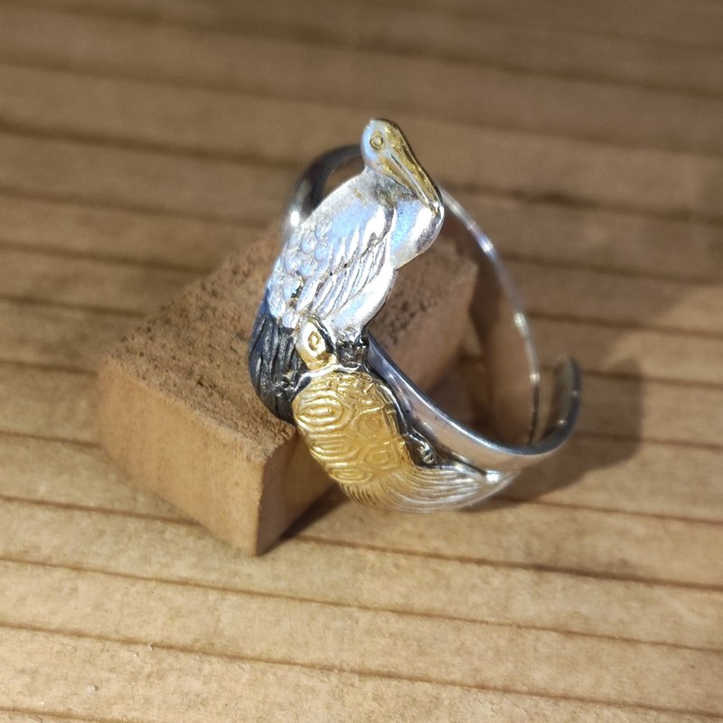 精致的工艺蕴藏着日本美学的吉祥物设计。古董银制点心签改造戒指 鹤龟_879 - 戒指 - 纯银 银色